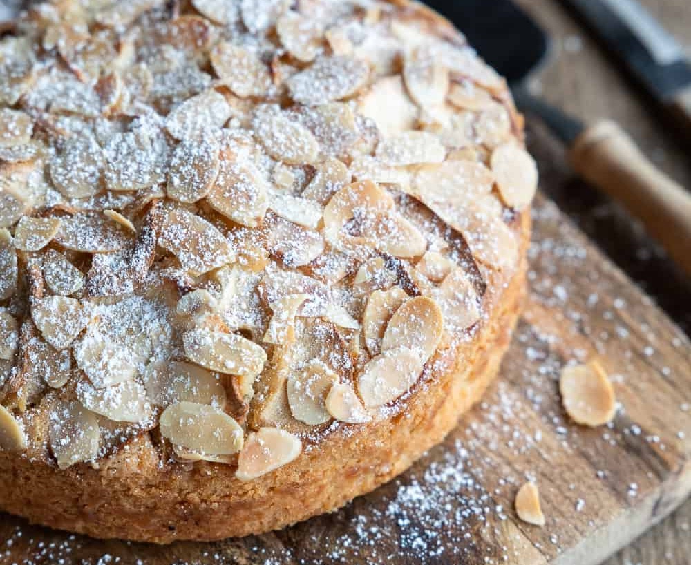 Vegan Cakes for Every Occasion in the Miami Area hero image